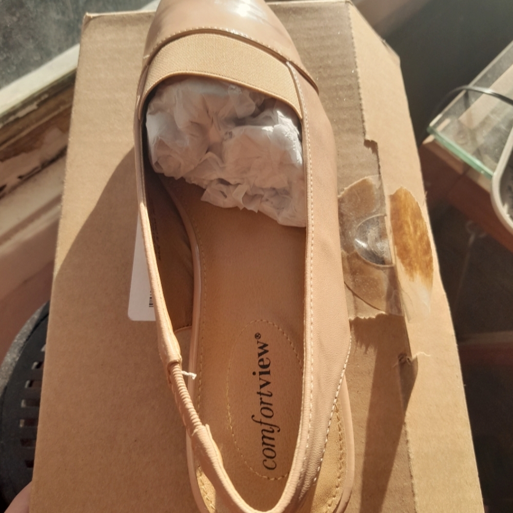 ComfortView Nude Women's Flats 9W